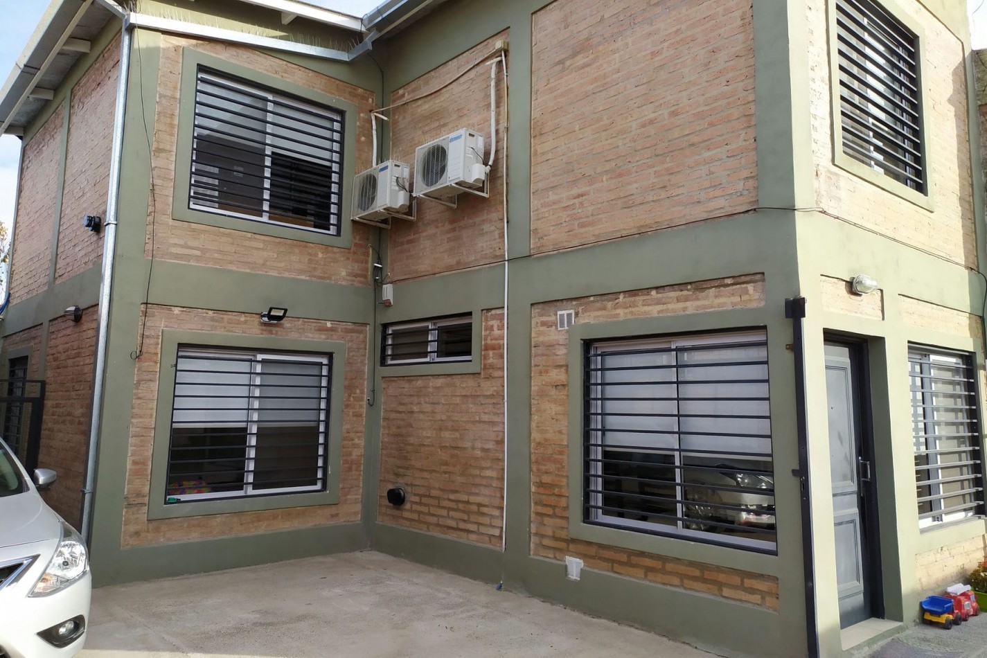 DUPLEX EN VENTA - JUAN B. JUSTO 100 - ALLEN - RIO NEGRO