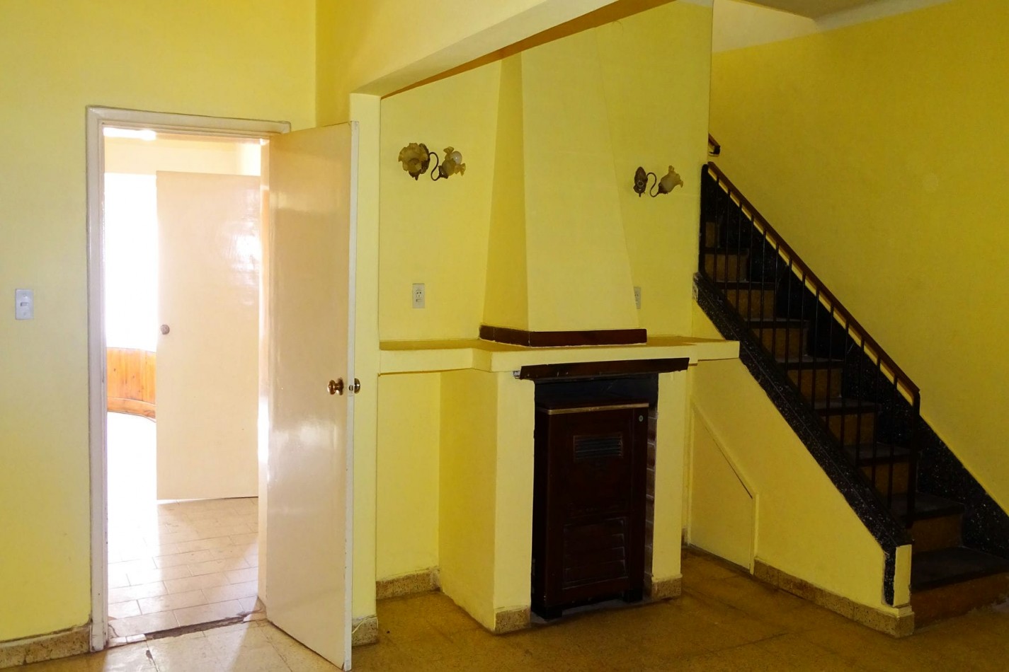 VENTA DE CASA - SARMIENTO 131 - ALLEN - RIO NEGRO