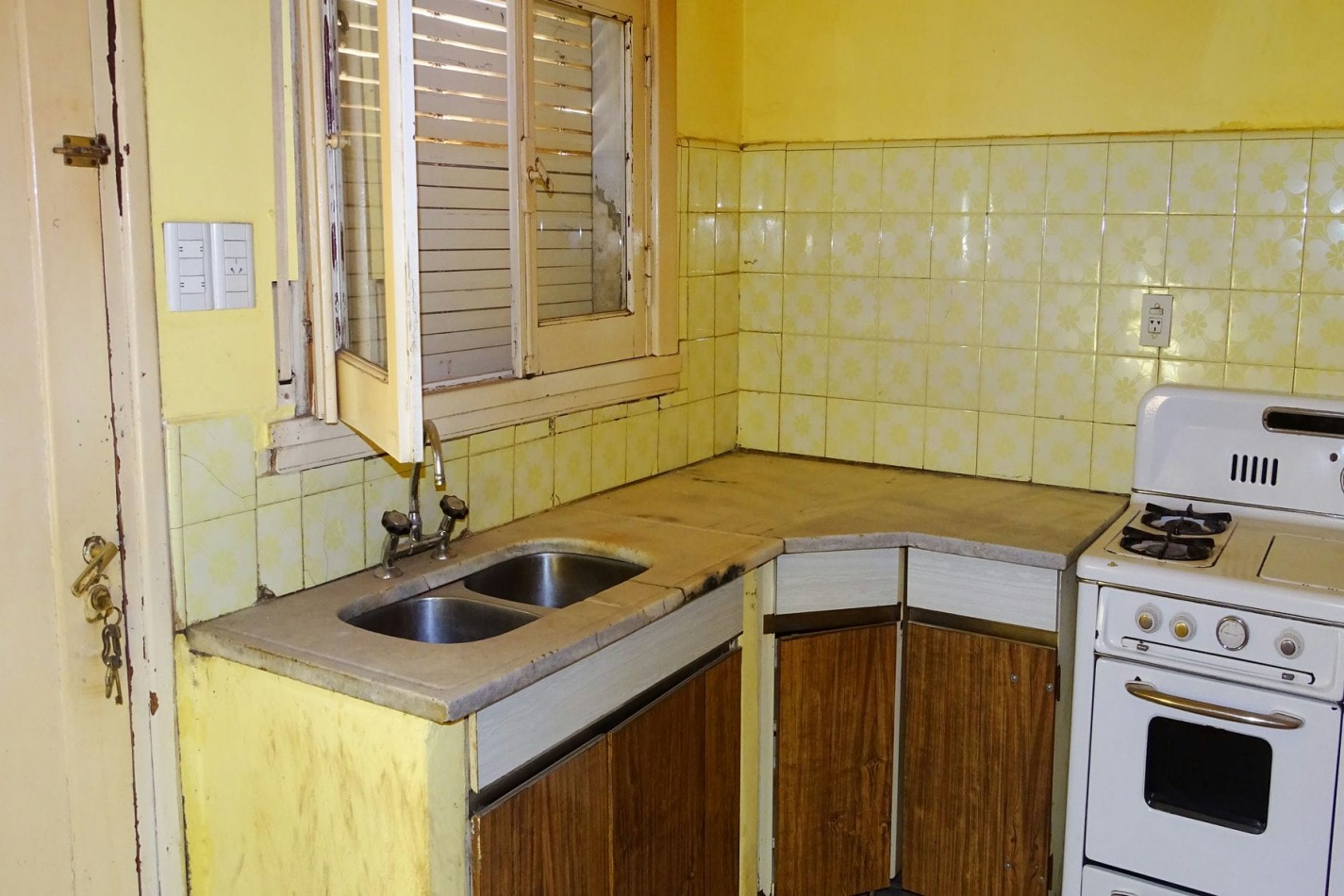 VENTA DE CASA - SARMIENTO 131 - ALLEN - RIO NEGRO