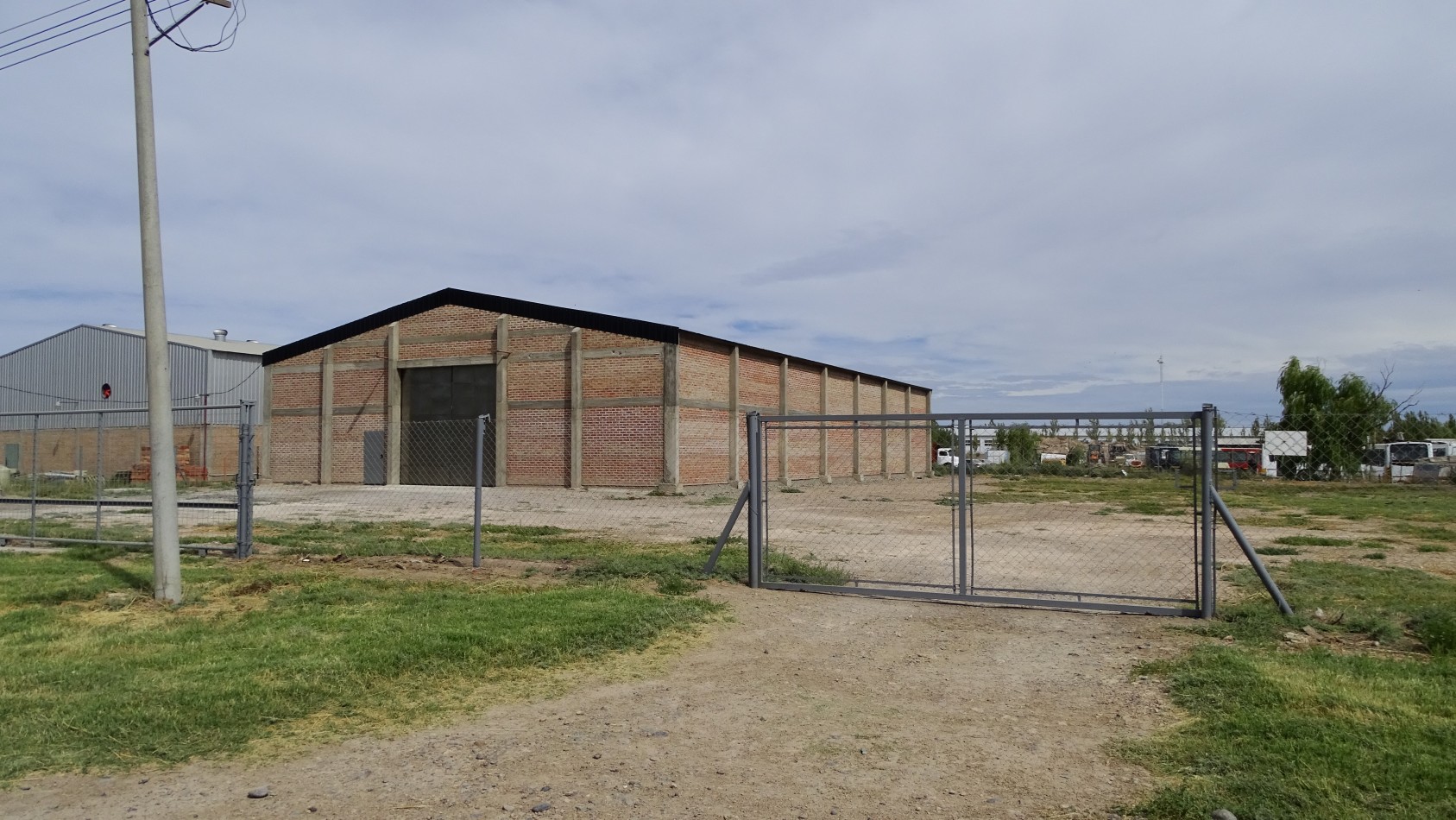 DEPOSITO EN ALQUILER - PARQUE INDUSTRIAL - ALLEN - RIO NEGRO