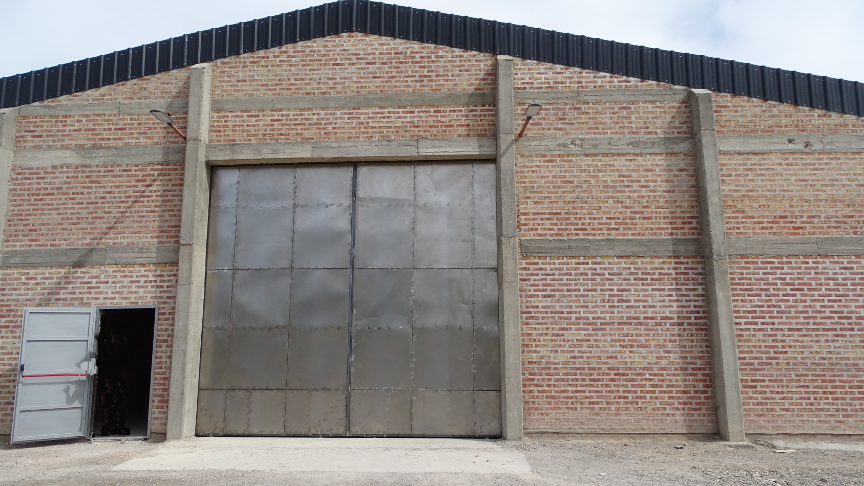 DEPOSITO EN ALQUILER - PARQUE INDUSTRIAL - ALLEN - RIO NEGRO