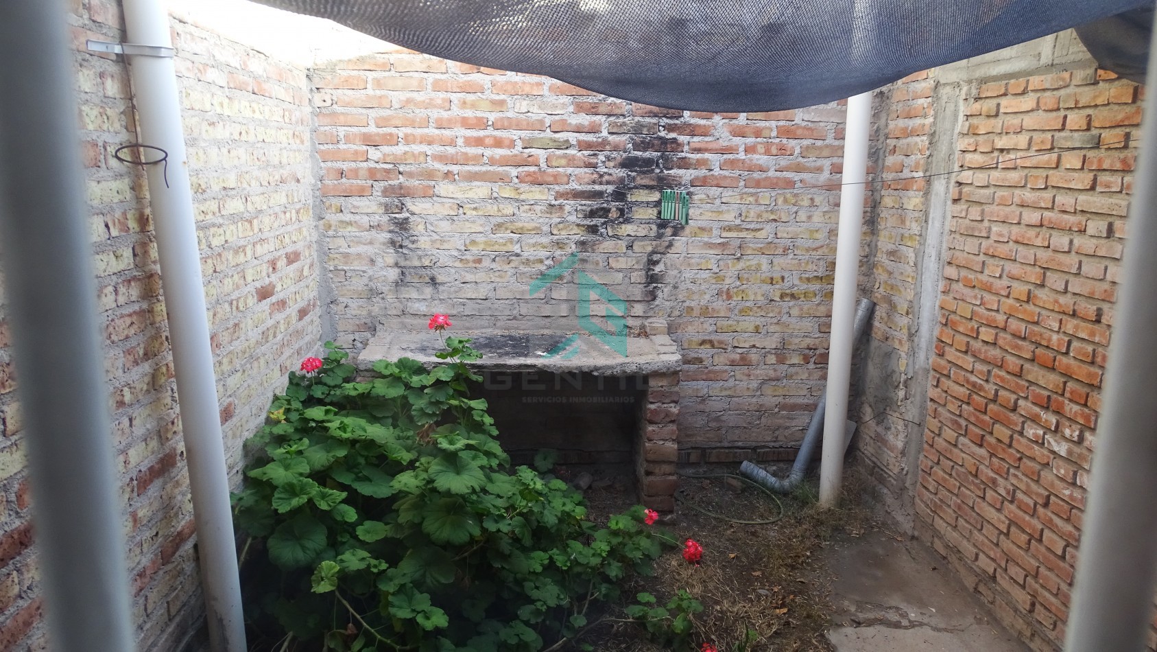 CASA EN VENTA - SAAVEDRA N° 53 - CIPOLLETTI - RIO NEGRO 
