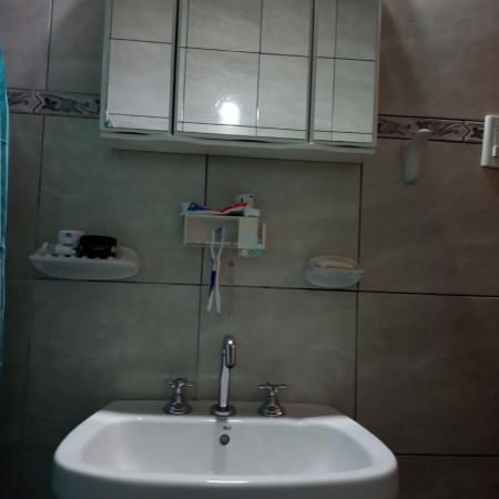 CASA EN VENTA - BARRIO 100 VIVIENDAS - ALLEN