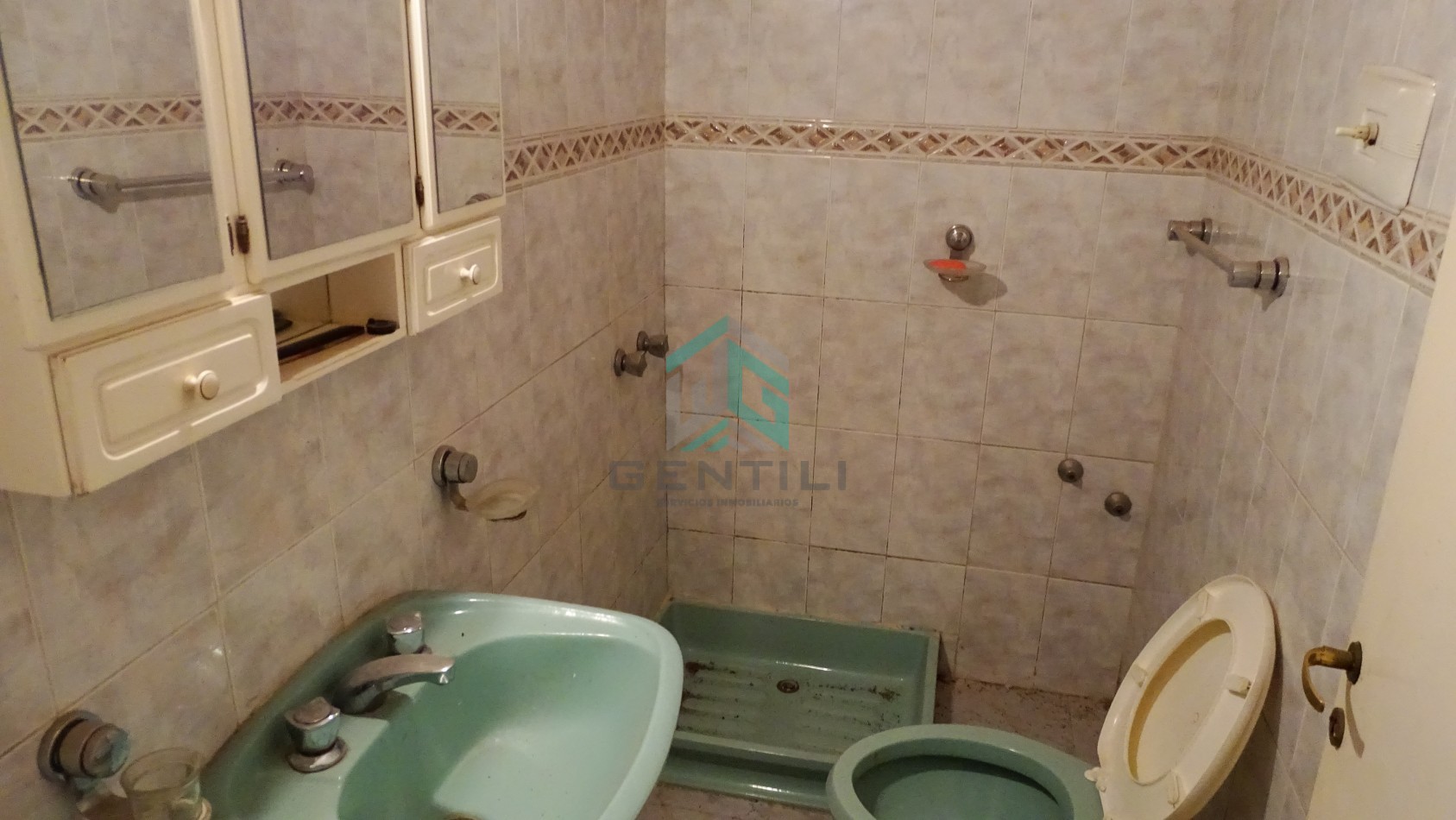CASA EN VENTA - CALLE URQUIZA N°519 - CIPOLLETTI - RIO NEGRO